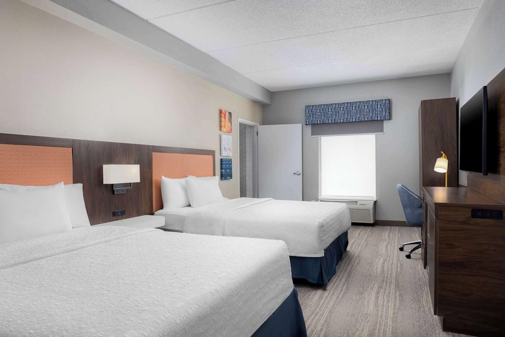 Hampton Inn Louisville-Airport photo 23