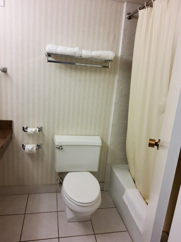 Klopfenstein Inn and Suites photo 38