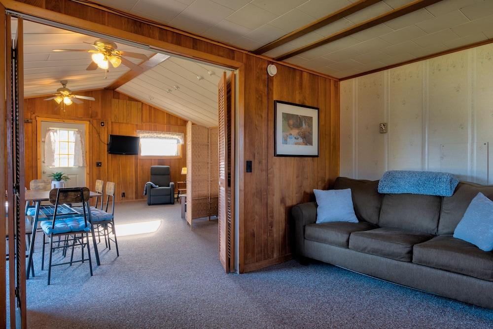 Gale River Motel photo 20