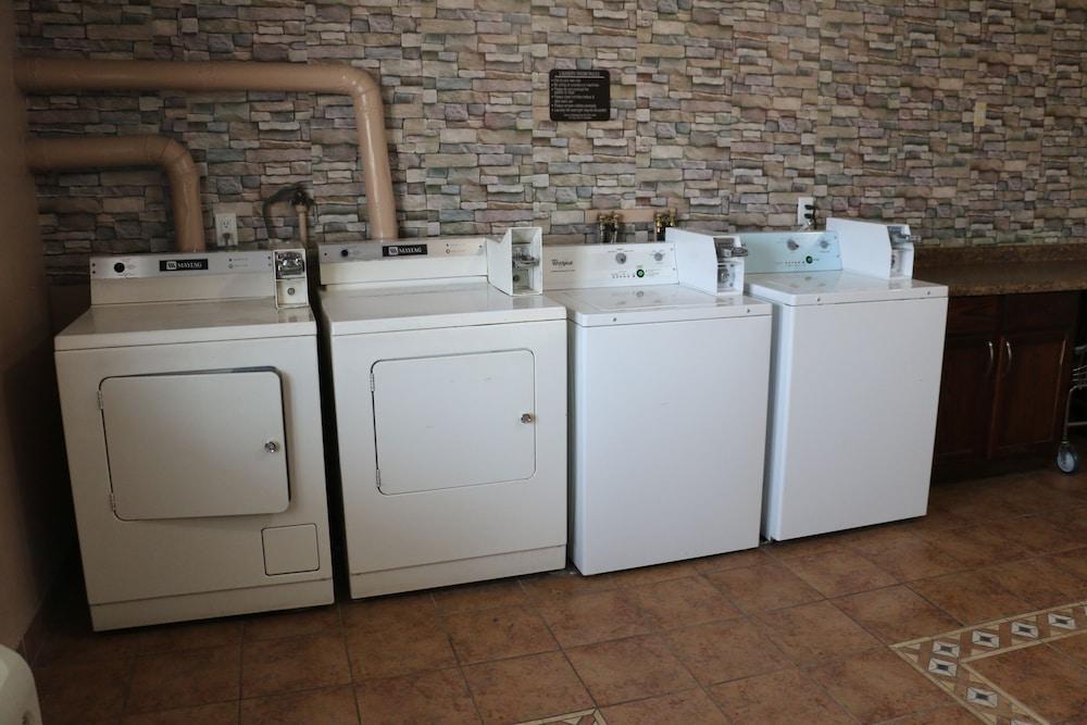 Amber Inn Motel Le Mars photo 13
