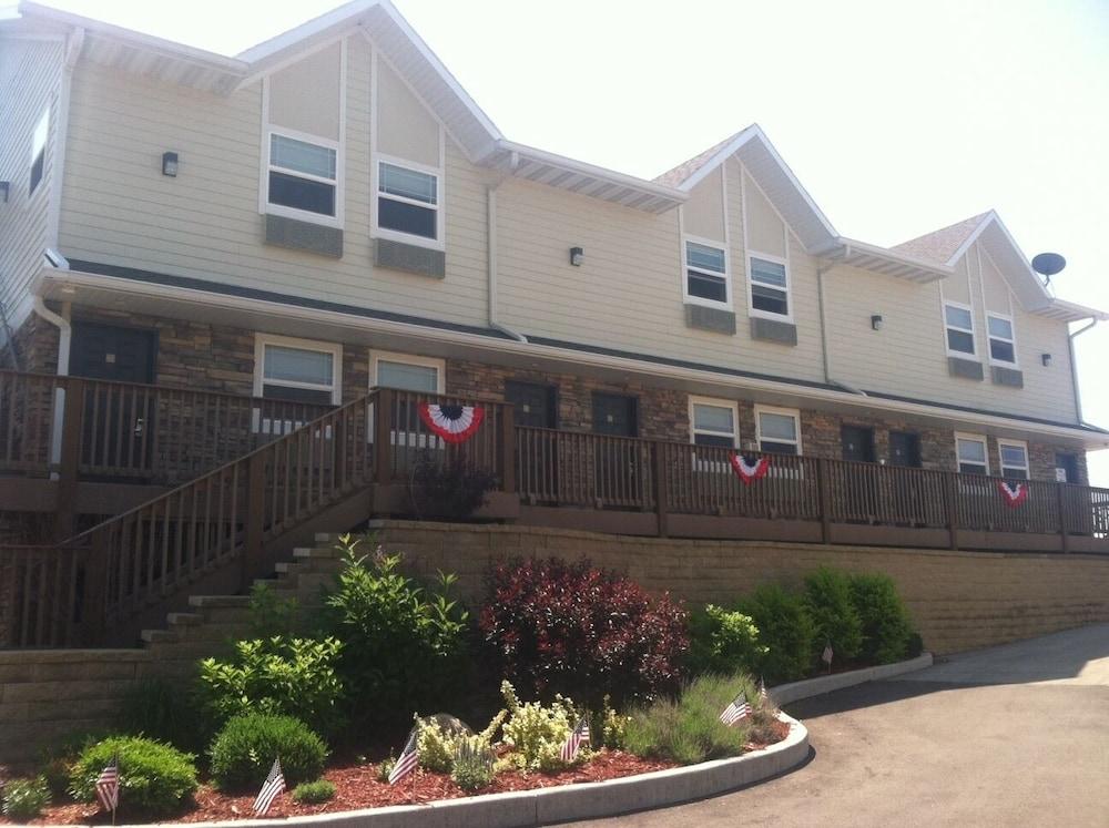 Price Pointe Inn — hotel in Waukesha