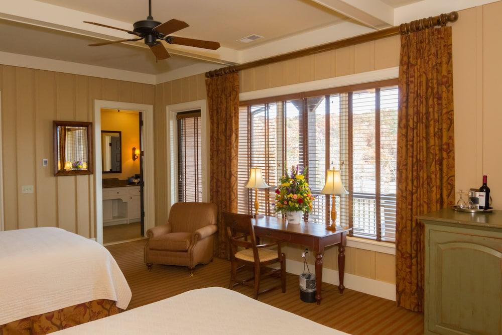 Bright's Creek Lodge photo 72