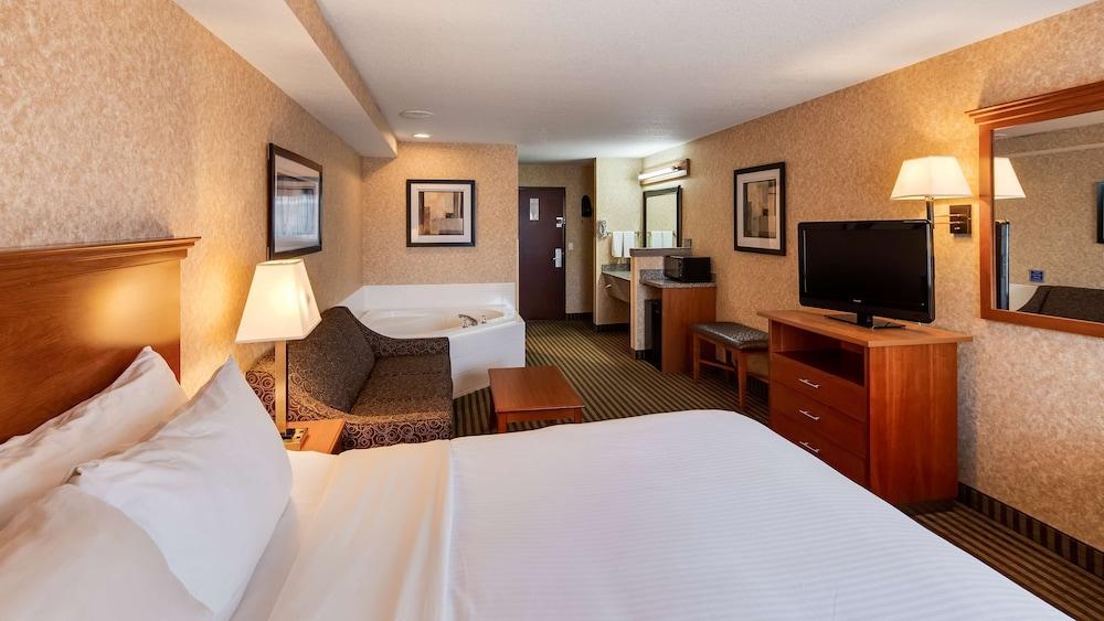 Best Western Rama Inn photo 17