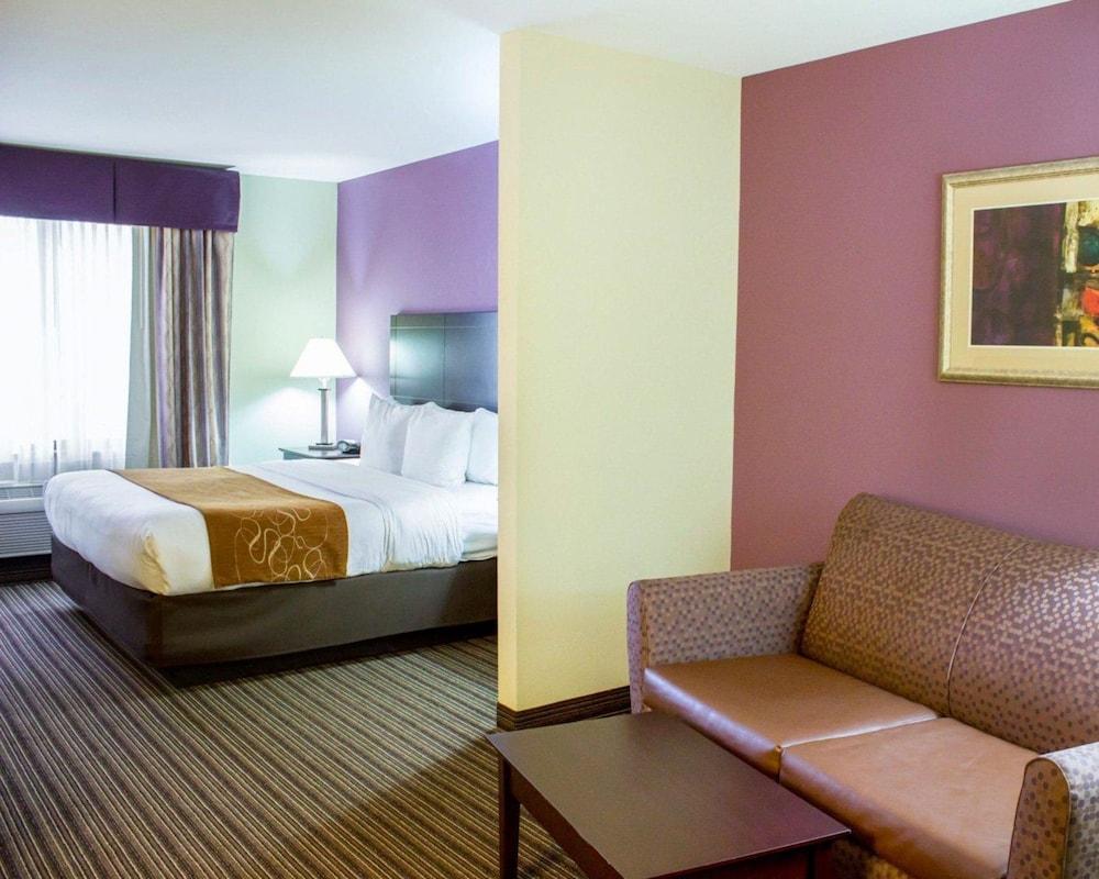 Comfort Suites Sanford photo 9