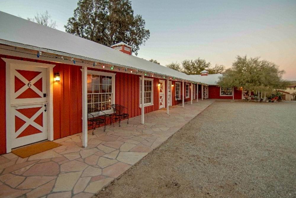 Joshua Tree Ranch House — hotel in Joshua Tree