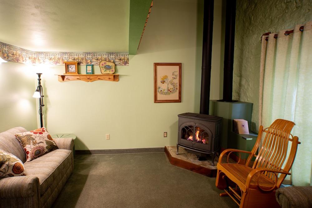 Stone Mill Hotel & Suites photo 80