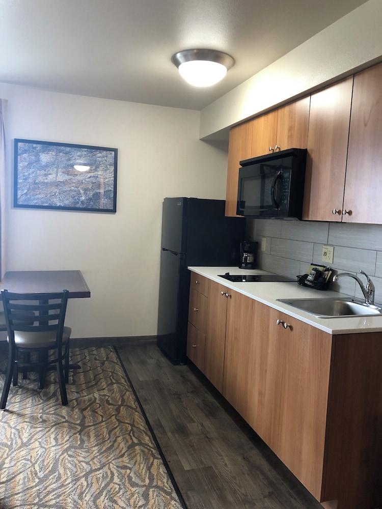 Aspen Suites Hotel Anchorage Downtown photo 1