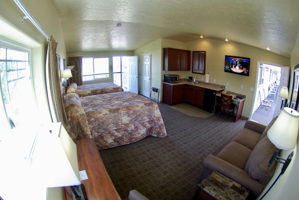 Gateway Inn photo 47
