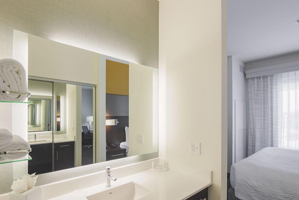 Residence Inn by Marriott Denton photo 2