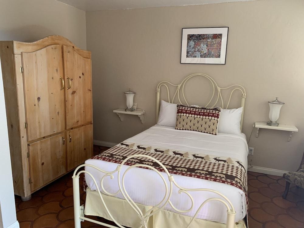 Tioga Lodge At Mono Lake photo 60