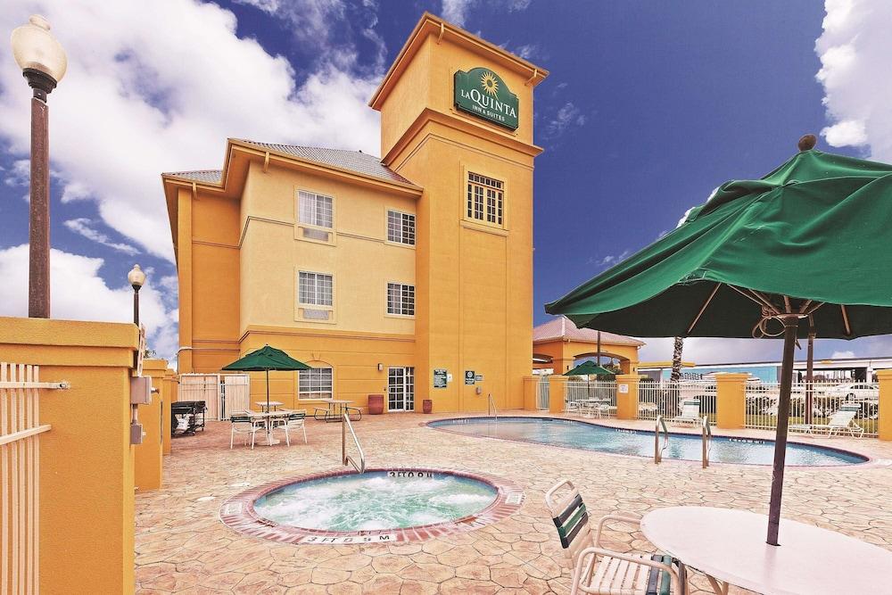 La Quinta Inn & Suites by Wyndham Corpus Christi Northwest photo 32