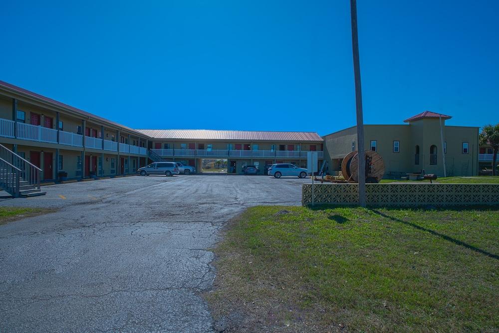 Days Inn by Wyndham Aransas Pass photo 36