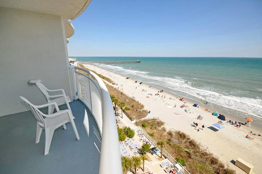 Sandy Beach by Palmetto Vacations photo 6