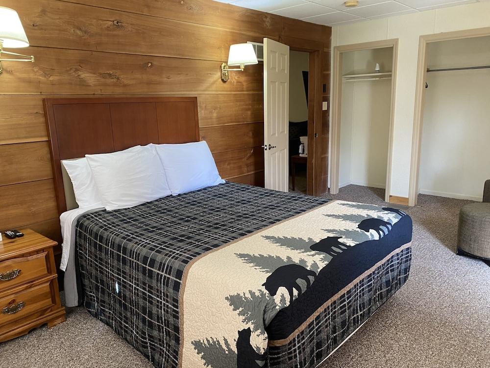 Foggy Mountain Lodge photo 55