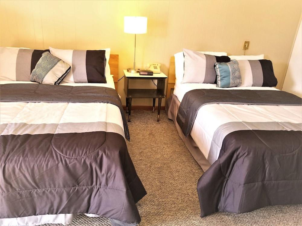 Duffer Motel photo 68