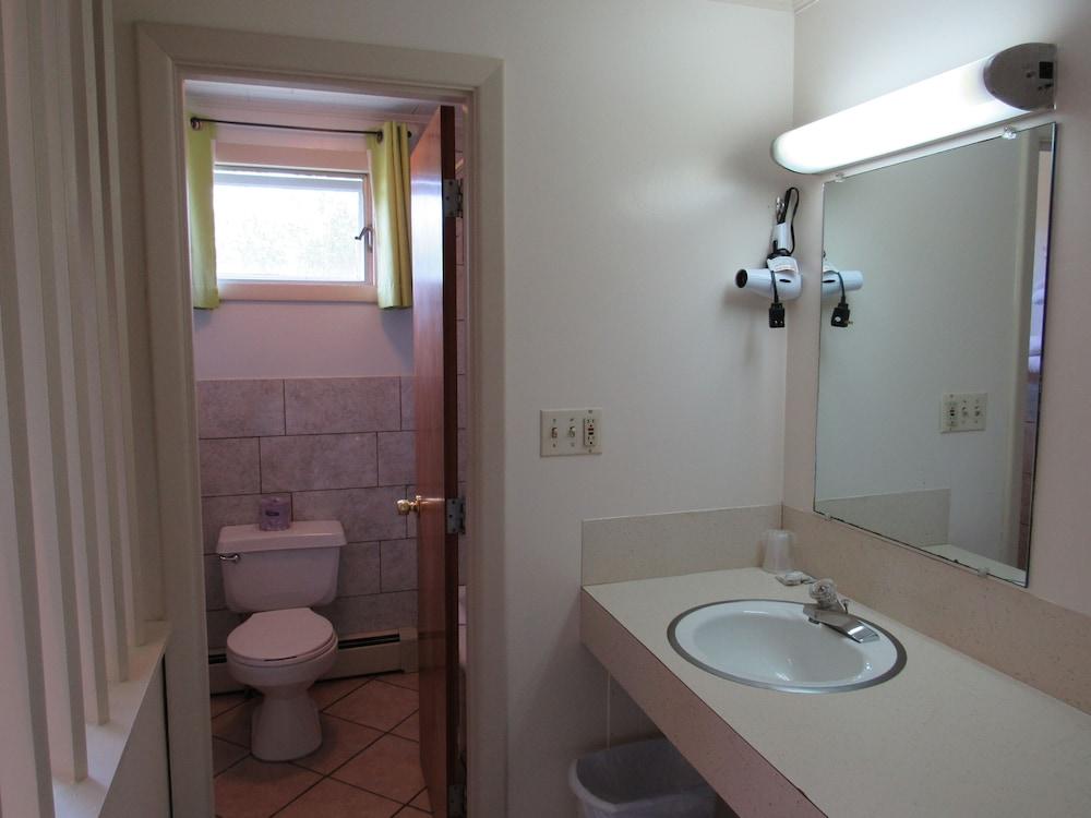 Acadia Gateway Motel photo 76