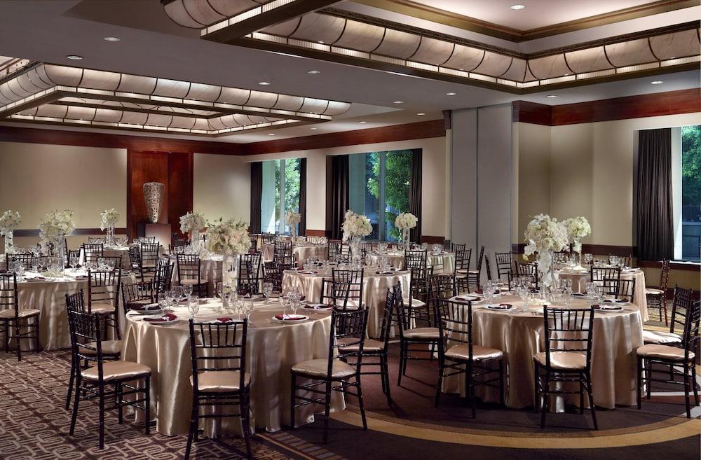 Omni Los Angeles Hotel at California Plaza photo 81
