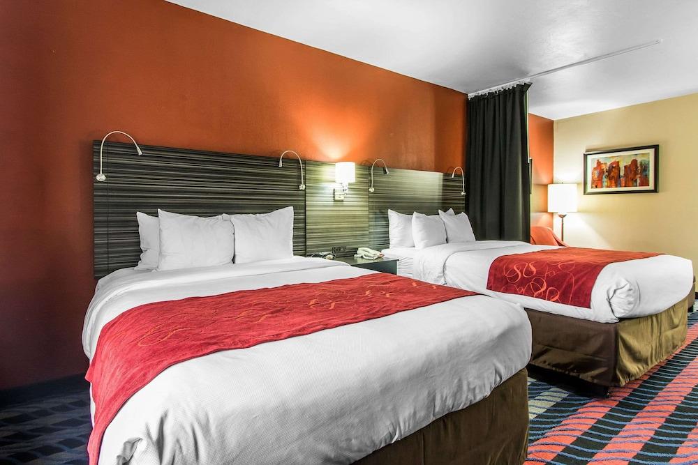 Comfort Suites Fairgrounds West photo 31