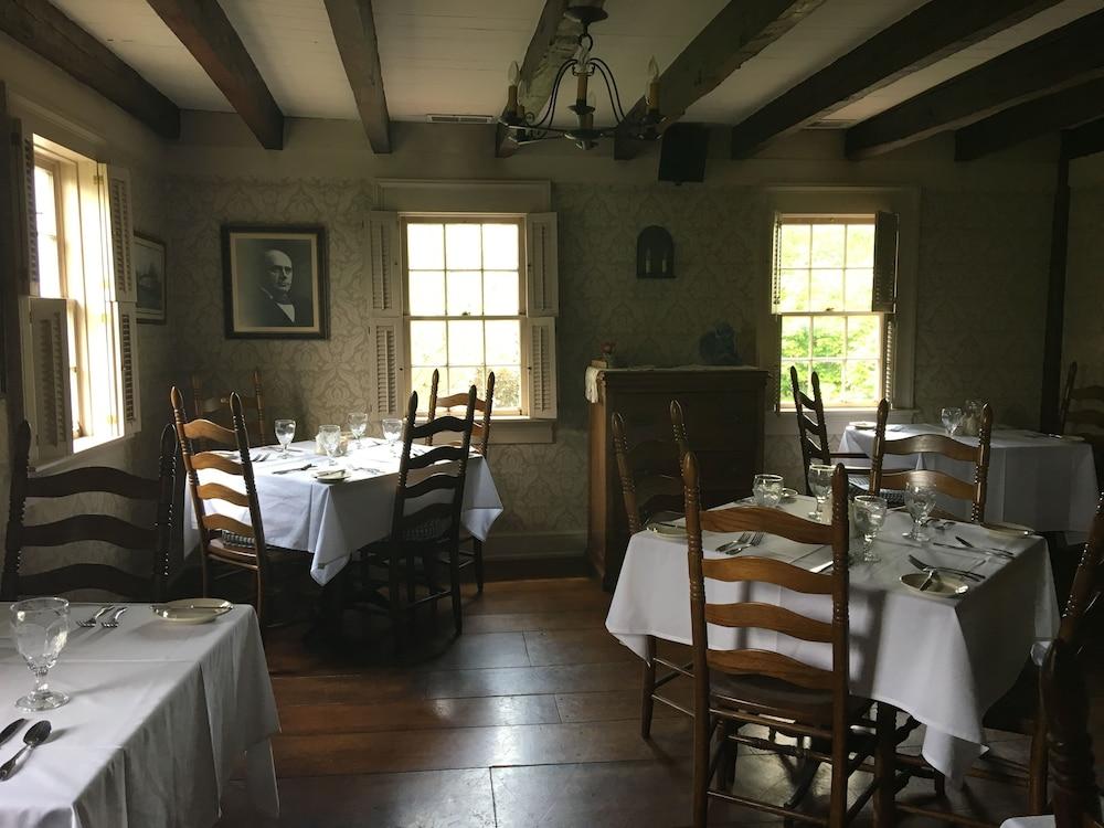 Spread Eagle Tavern and Inn photo 18