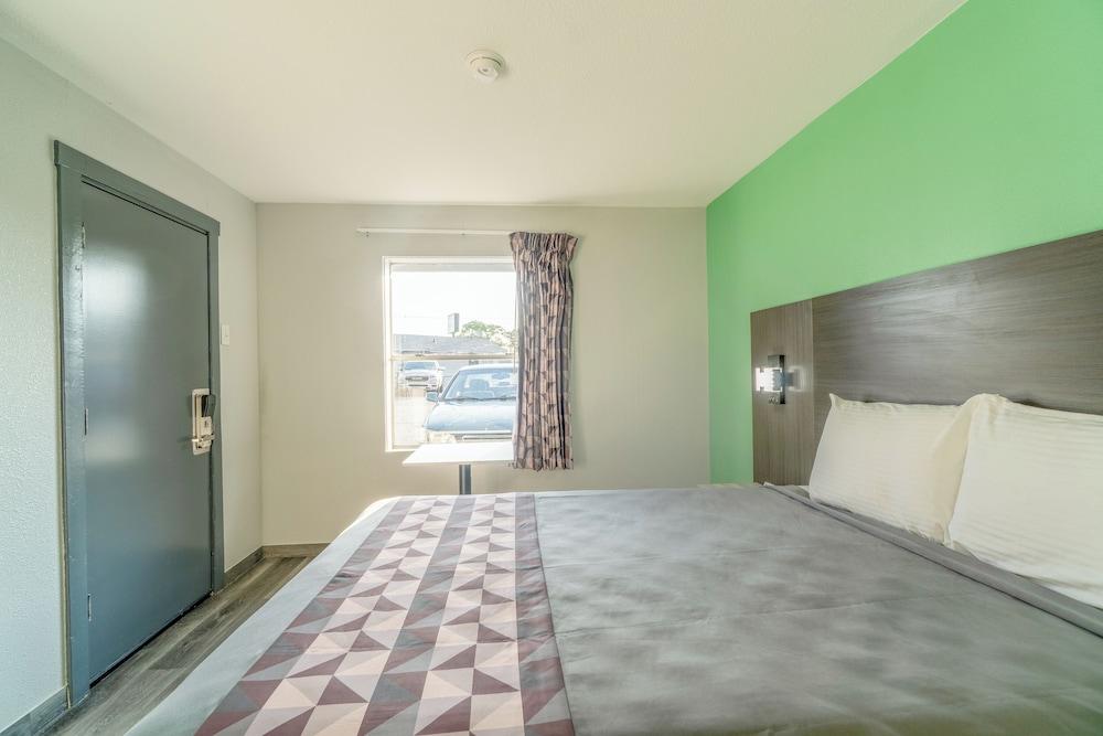 Royal Inn by OYO photo 55