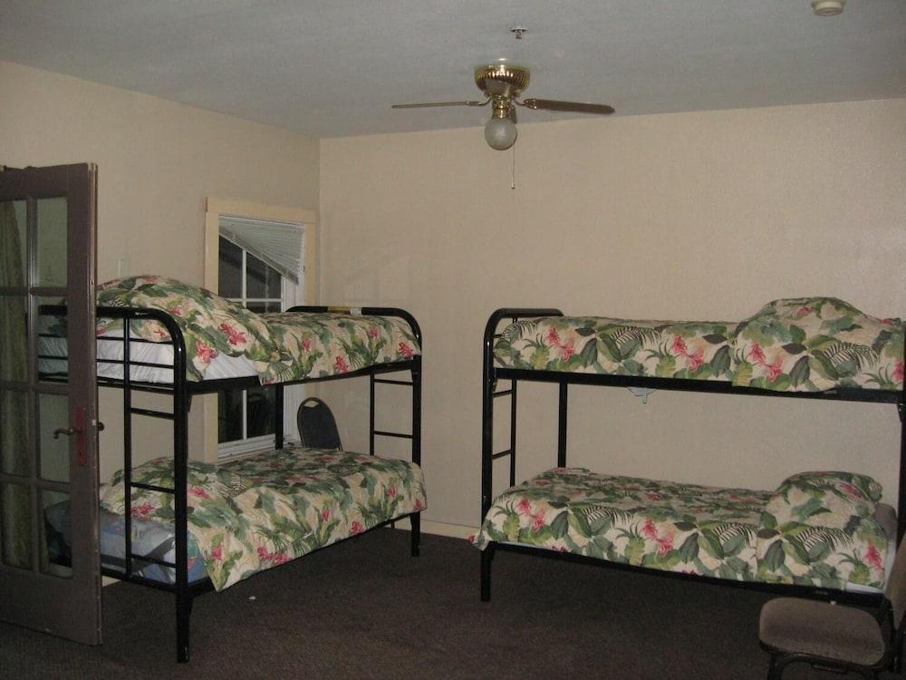 RK Hostel San Diego photo 12