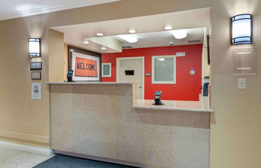 Extended Stay America Suites Chicago Schaumburg Conv Center photo 13
