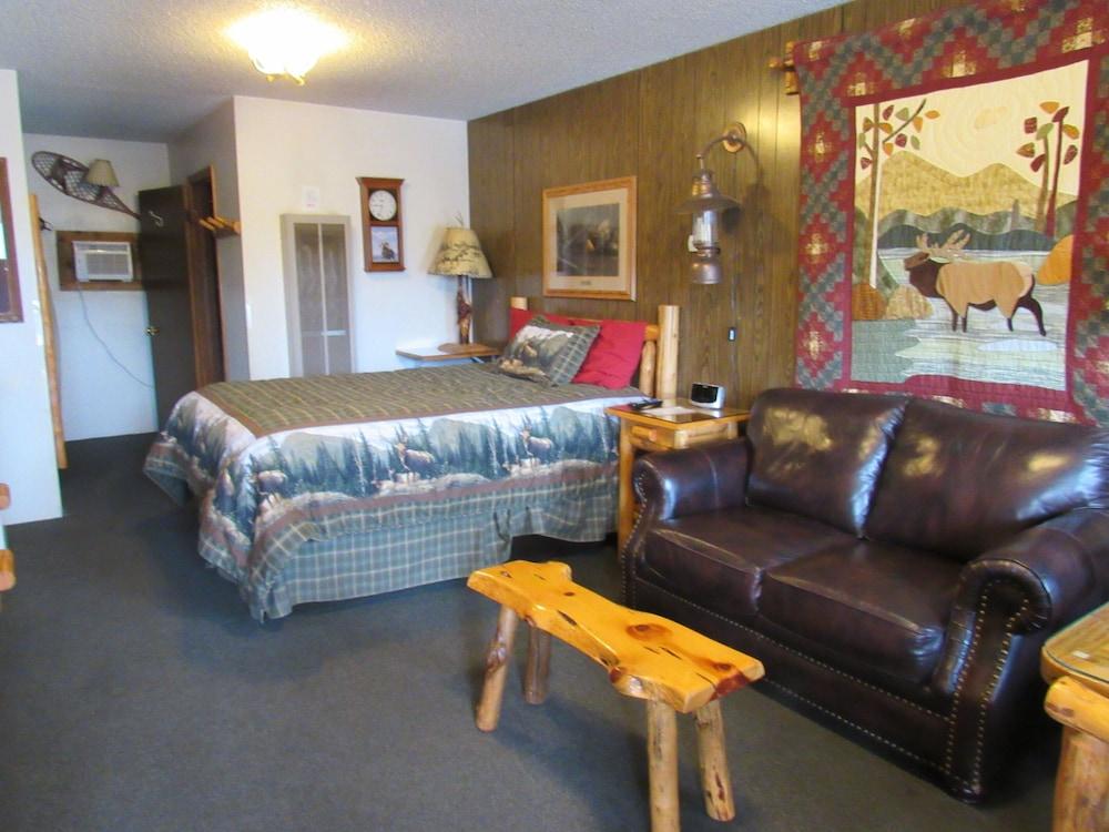 The Woodsman Country Lodge photo 24