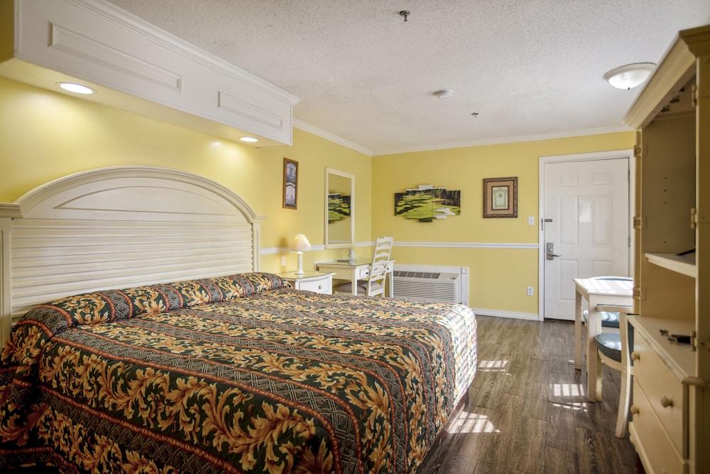Edgewater Inn photo 4