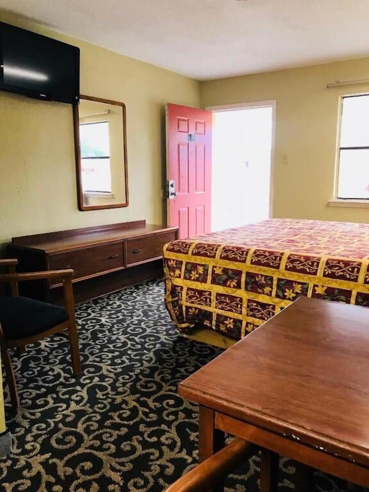 Roosevelt inn Motel photo 12