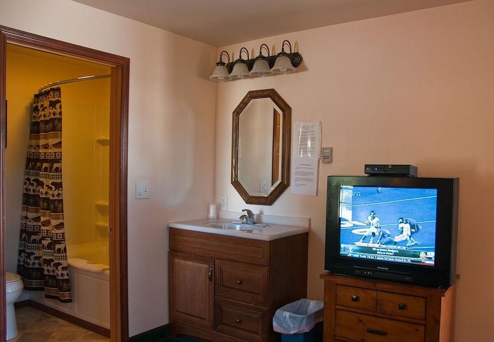 DB Botique and Cabins photo 26