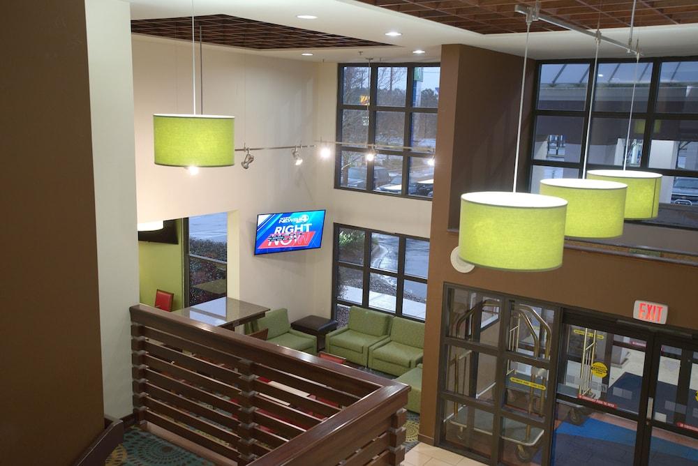 Holiday Inn Express Anderson by IHG photo 11