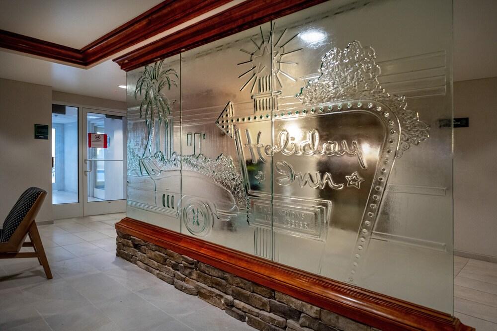 Holiday Inn Hotel & Suites Beckley by IHG photo 41