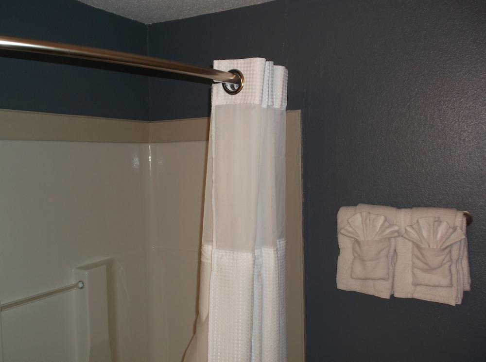 Four Horseman Travel Lodge photo 7