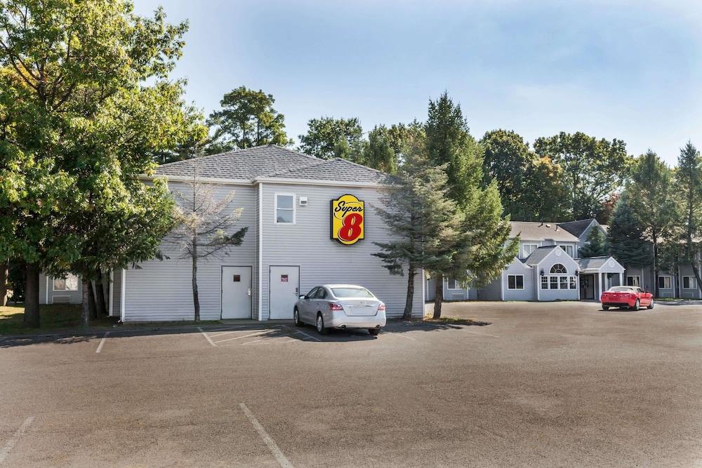 Super 8 by Wyndham Schenectady/Albany Area — hotel in Schenectady