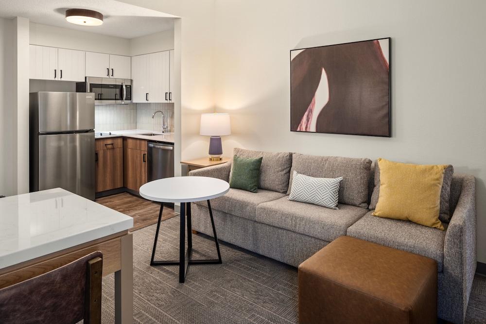 Staybridge Suites MPLS-Maple Grove/Arbor Lakes by IHG photo 23