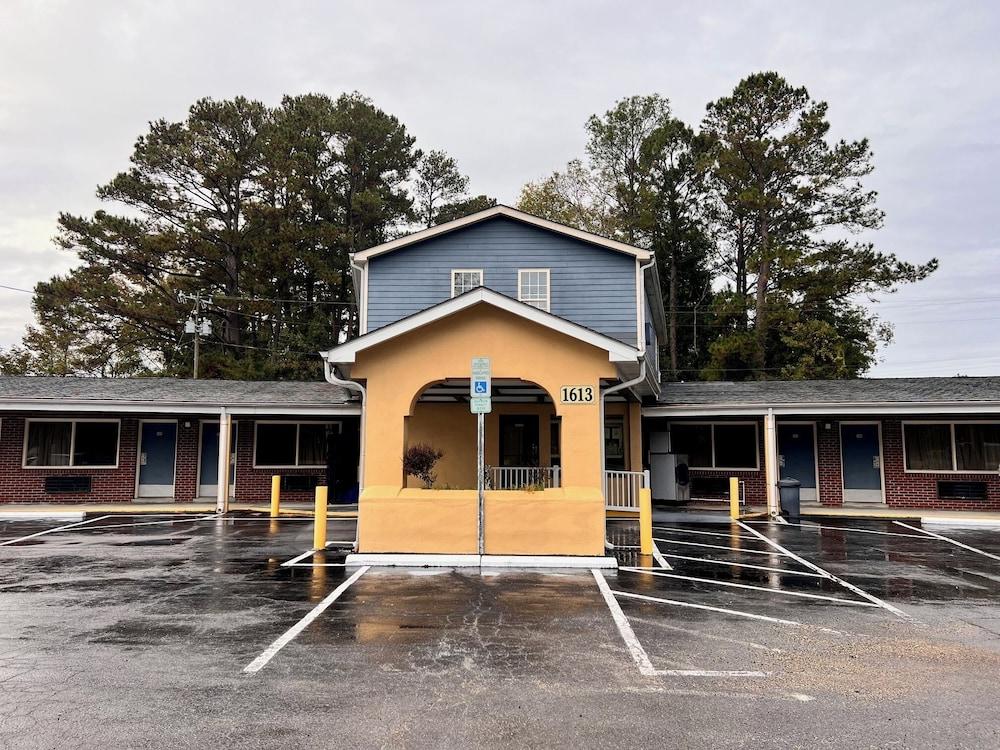 BUDGET INN photo 17