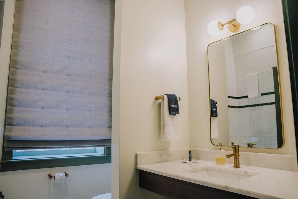 The Woodward Hotel photo 39