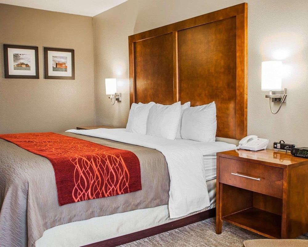 Comfort Inn Marshalltown South photo 11