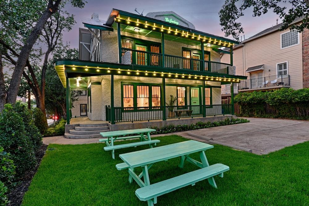 Greenhouse Uptown photo 21