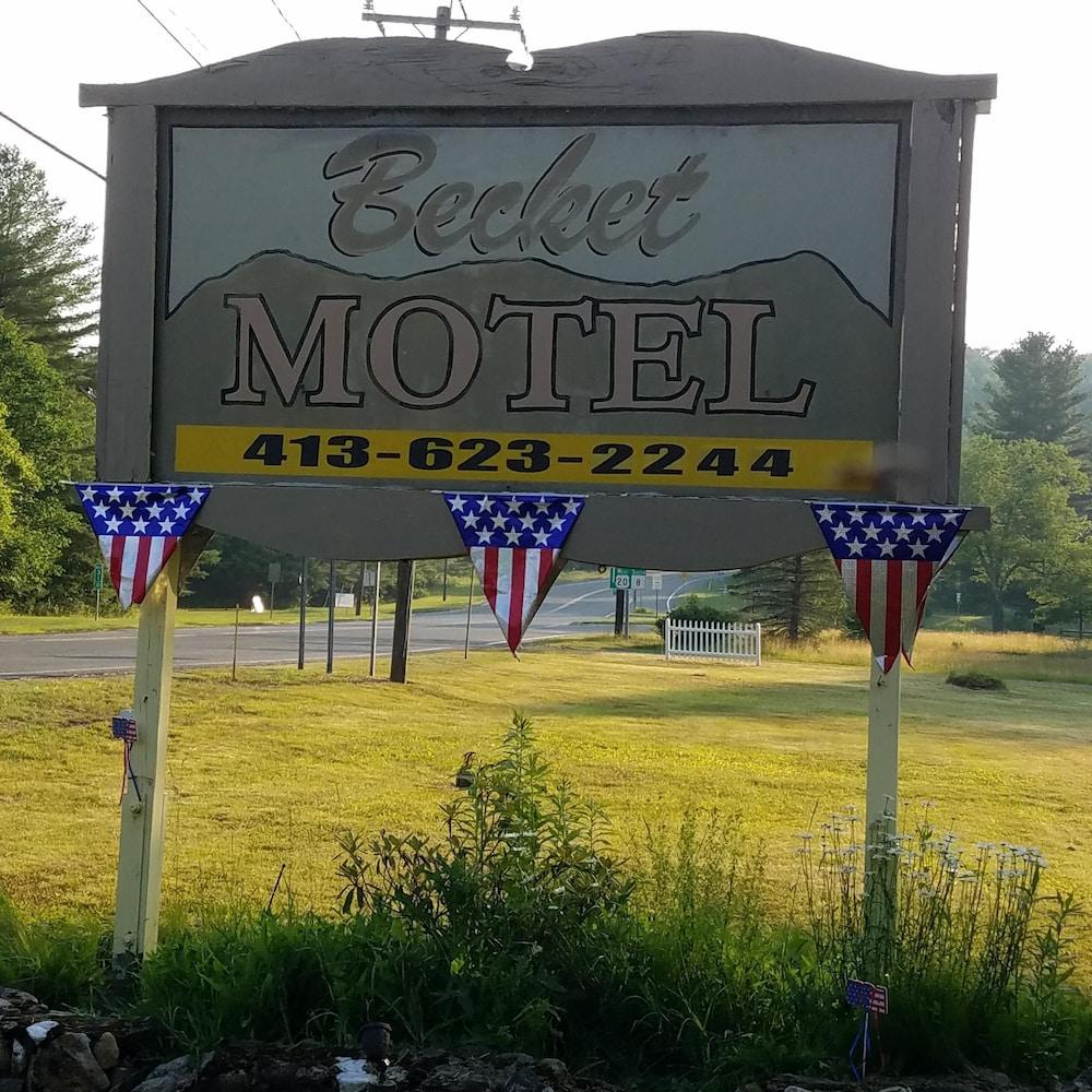 Becket Motel photo 30