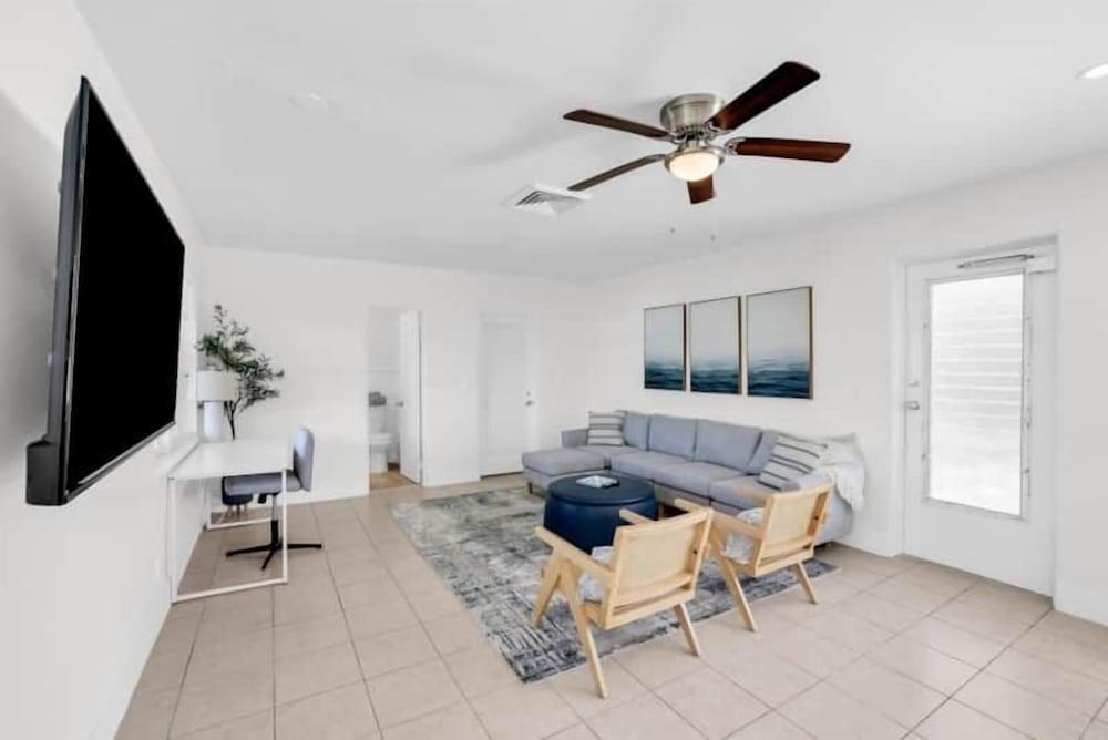 INLET PALM BEACHES photo 35