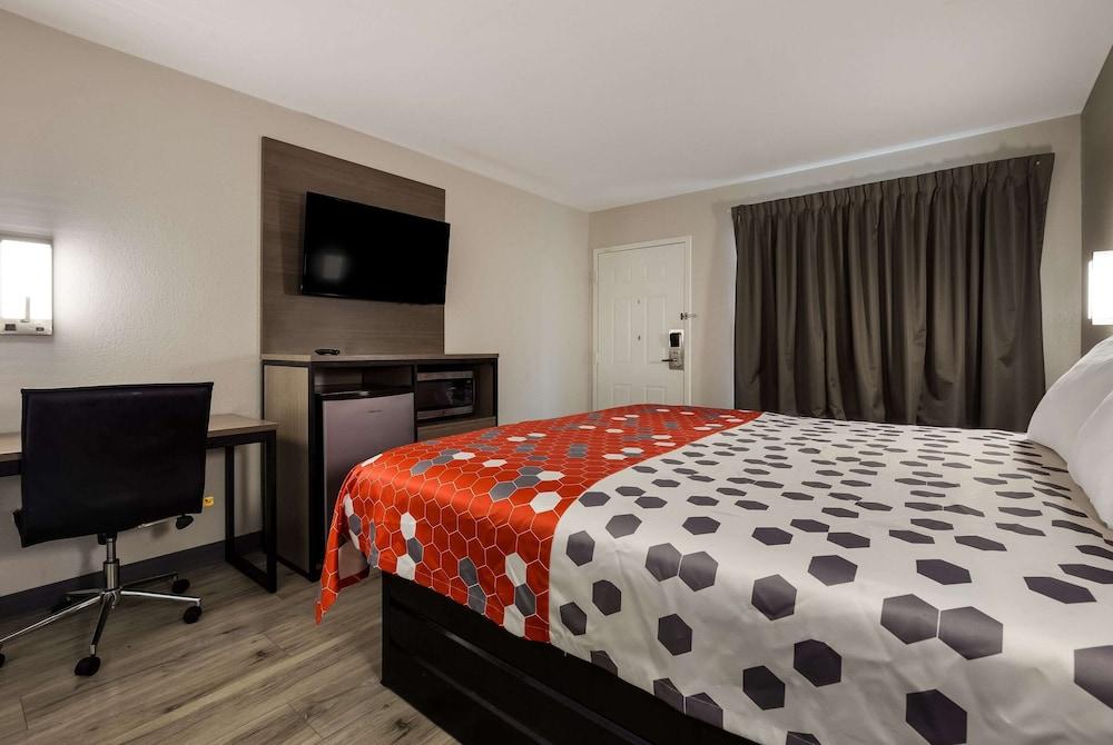 Econo Lodge Mobile Airport Blvd. photo 33