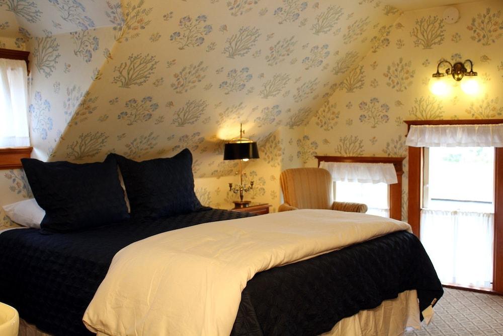 Pacific Grove Inn photo 9