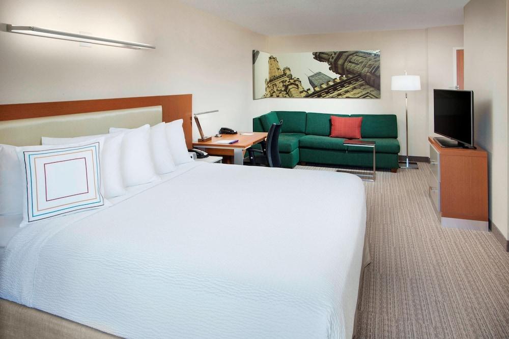 Springhill Suites by Marriott Chicago Downtown/ River North photo 5