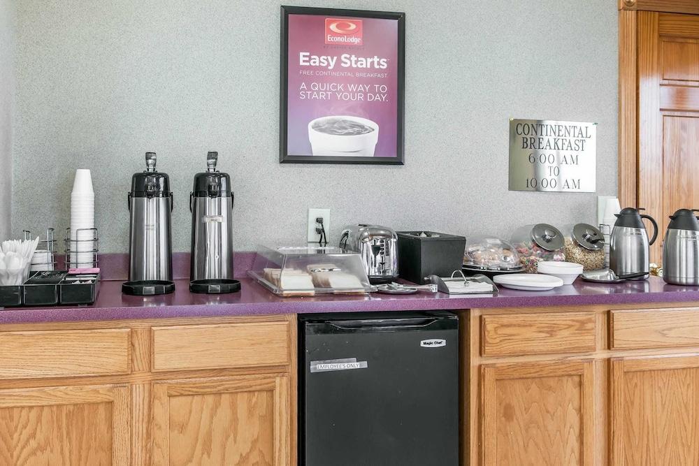 Econo Lodge Seymour photo 34