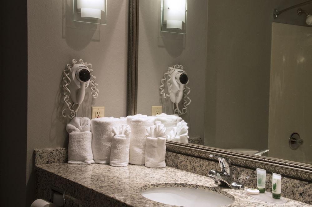 Best Western Courtview Hotel photo 15