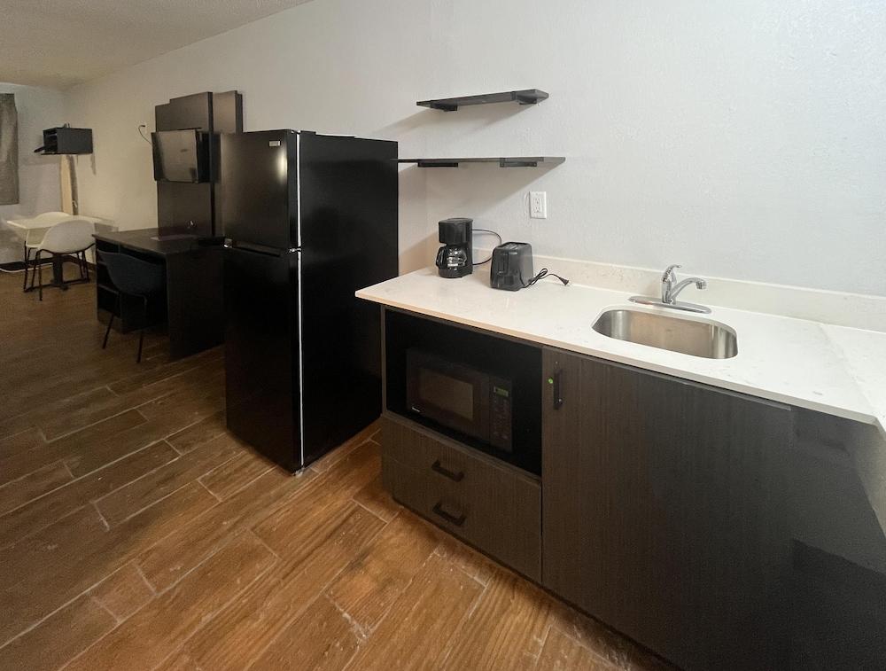 Studio 6 Suites Hurricane, Wv photo 20