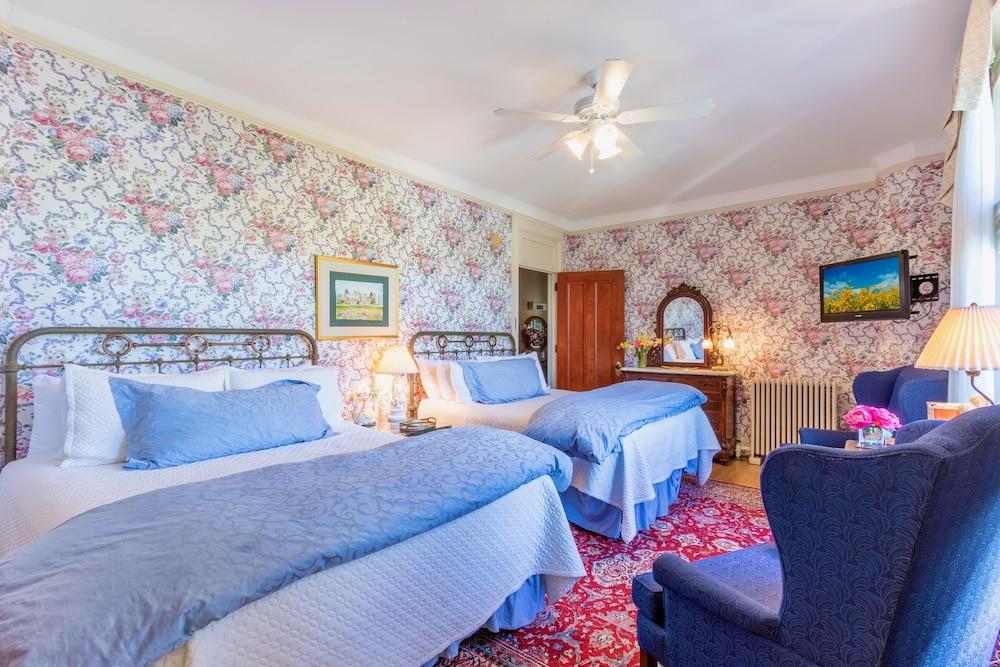 Wilburton Inn photo 84