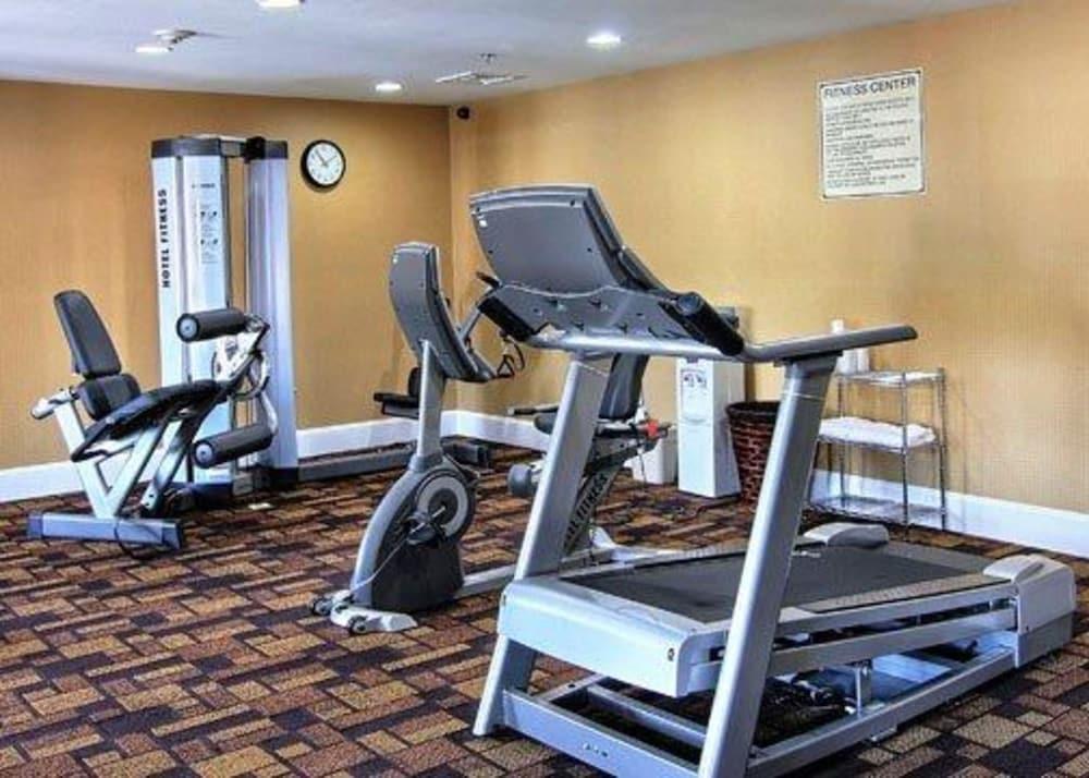 Quality Inn & Suites Greenville near downtown photo 11