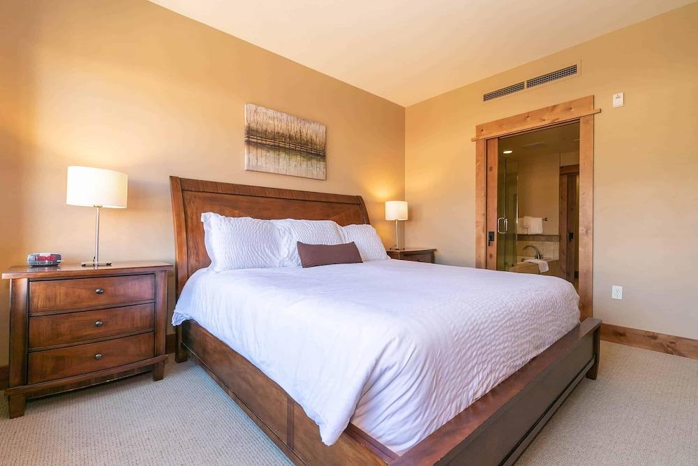 East West Hospitality Tahoe photo 26